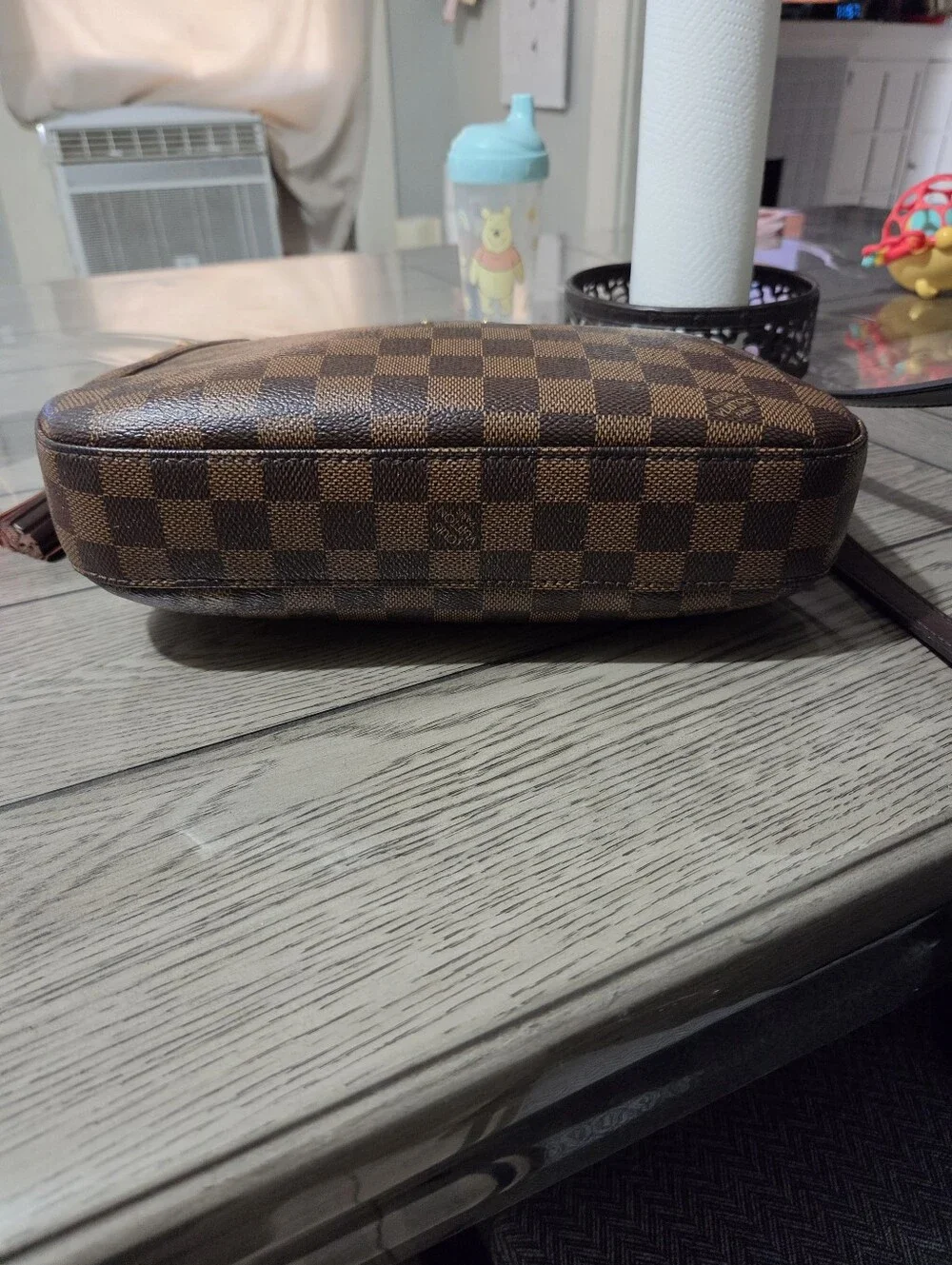 Louis Vuitton Damier Crossbody Bag